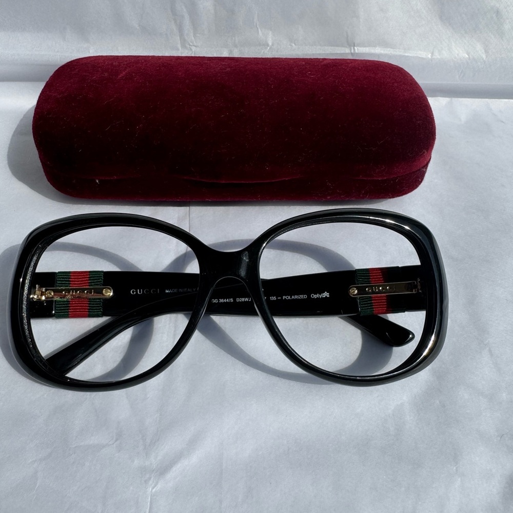 Gucci Black Oversized Round Glasses